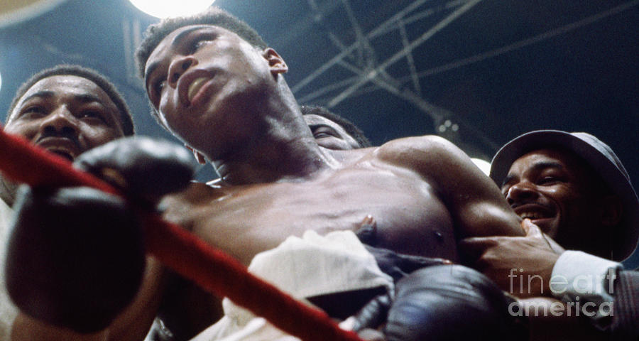 Cassius Clay Vs Sonny Liston #4 Photograph by The Stanley Weston Archive