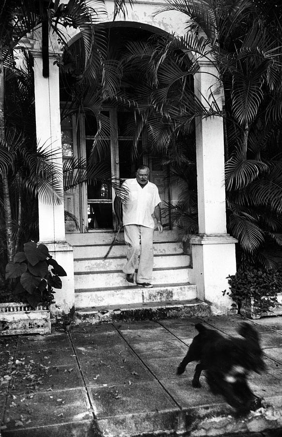 Black And White Photograph - Ernest Hemingway #4 by Alfred Eisenstaedt