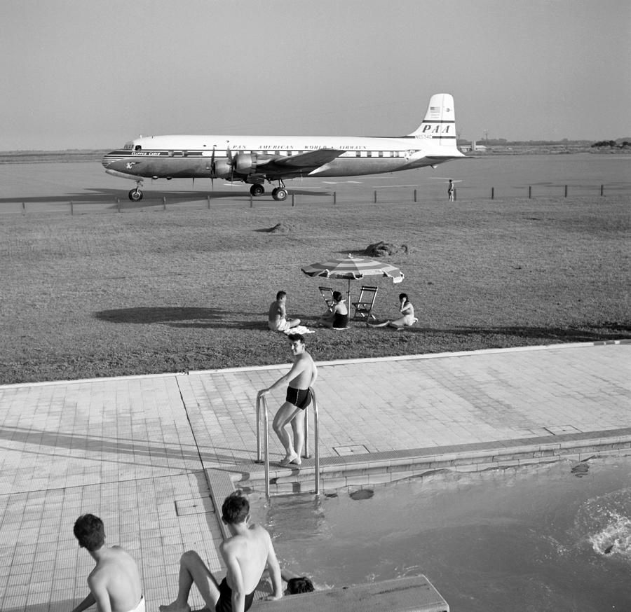 Ezeiza Airport, Argentina #4 Photograph by Michael Ochs Archives
