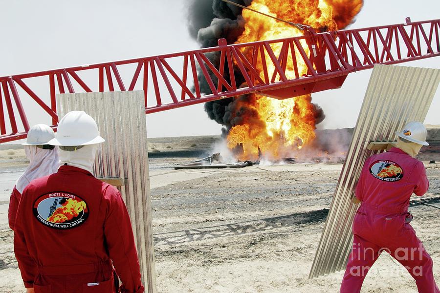 Firefighter Photograph - Fighting Iraqi Oil Well Fires #4 by Peter Menzel/science Photo Library