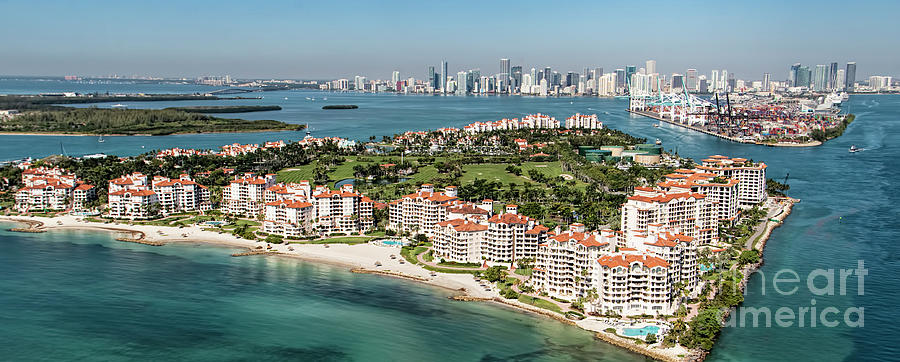 Fisher Island Club Aerial #6 Photograph by David Oppenheimer