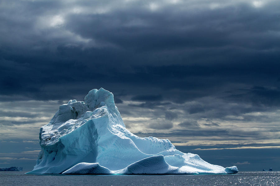 Icebergs, Disko Bay, Greenland Photograph by Paul Souders