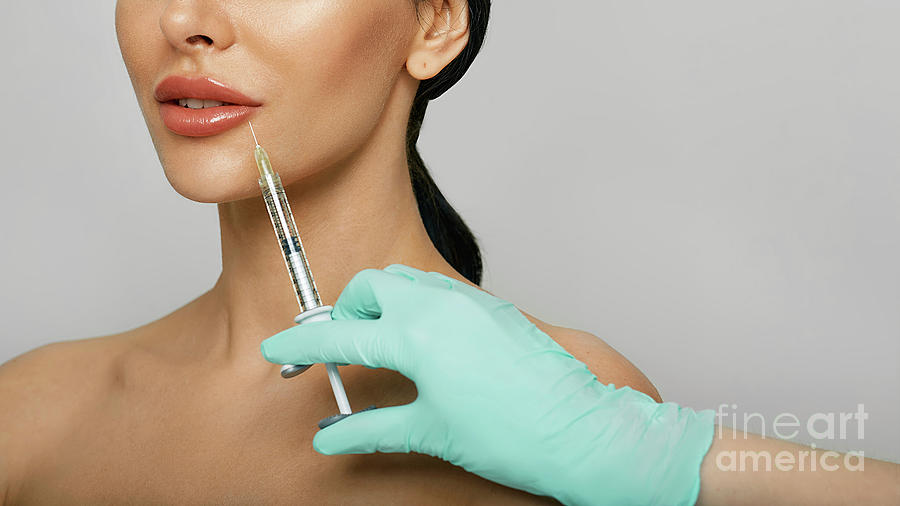 Lip Augmentation Procedure #4 Photograph by Peakstock / Science Photo Library
