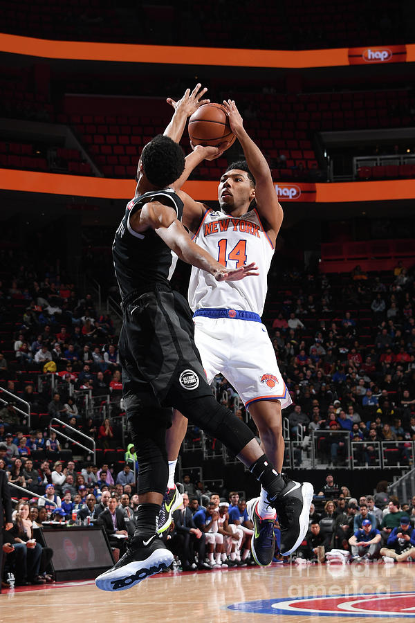 New York Knicks V Detroit Pistons Photograph by Chris Schwegler Fine