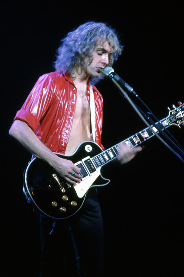 Music Photograph - Peter Frampton #4 by Mediapunch