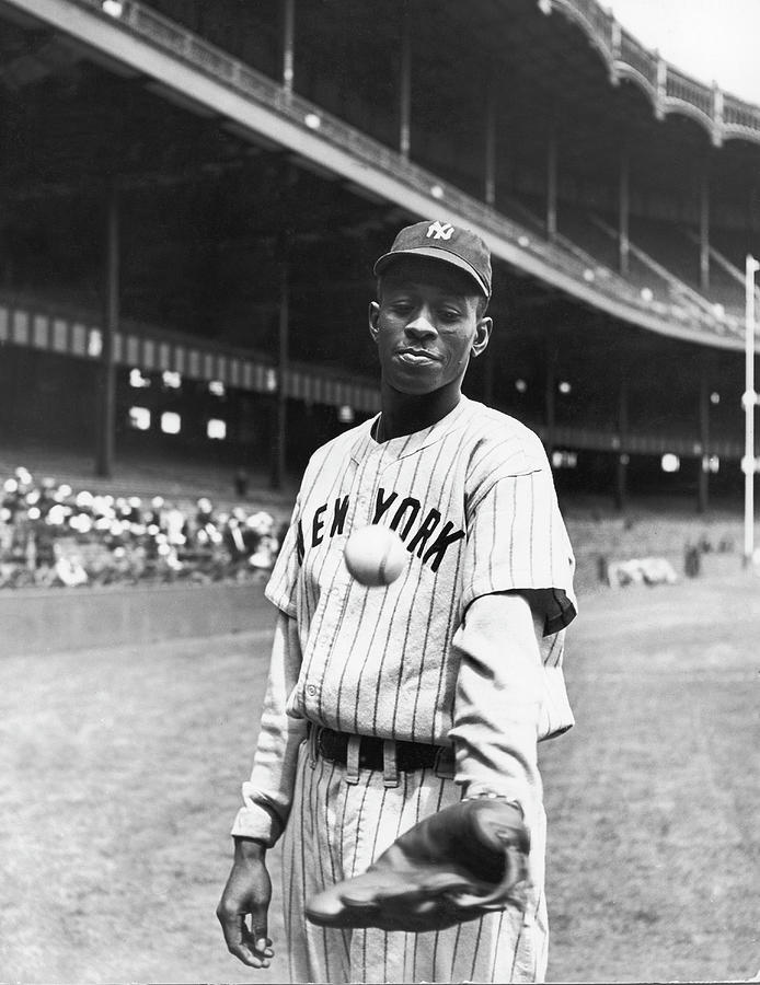 New York Yankees Photograph - Satchel Paige by George Strock