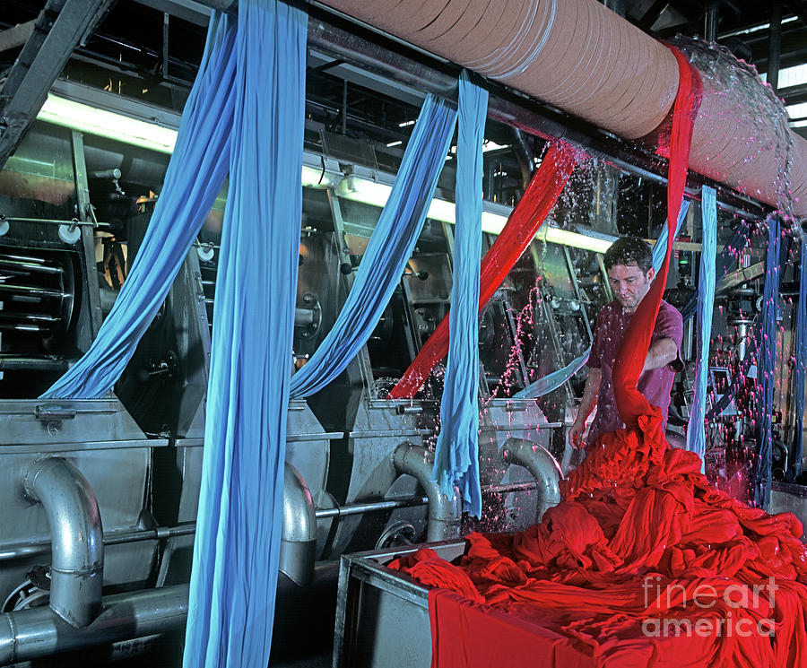 Textile Industry #4 Photo Philippe Psaila/science Library by