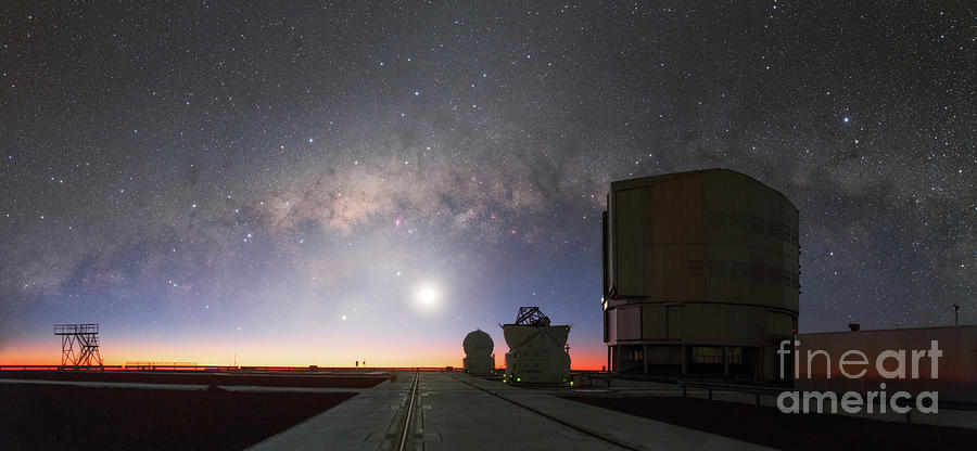 Very Large Telescope At Night #4 Photograph by Science Photo Library Very Large Telescope At Night #4 Photograph by Science Photo Library