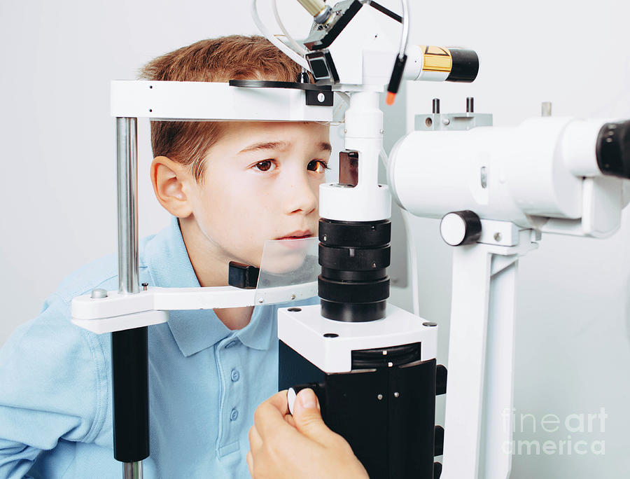 Eye Examination Photograph by Peakstock / Science Photo Library - Fine ...