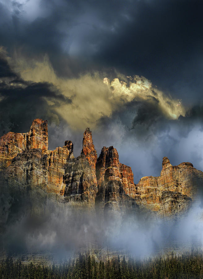 4758 Photograph by Peter Holme III