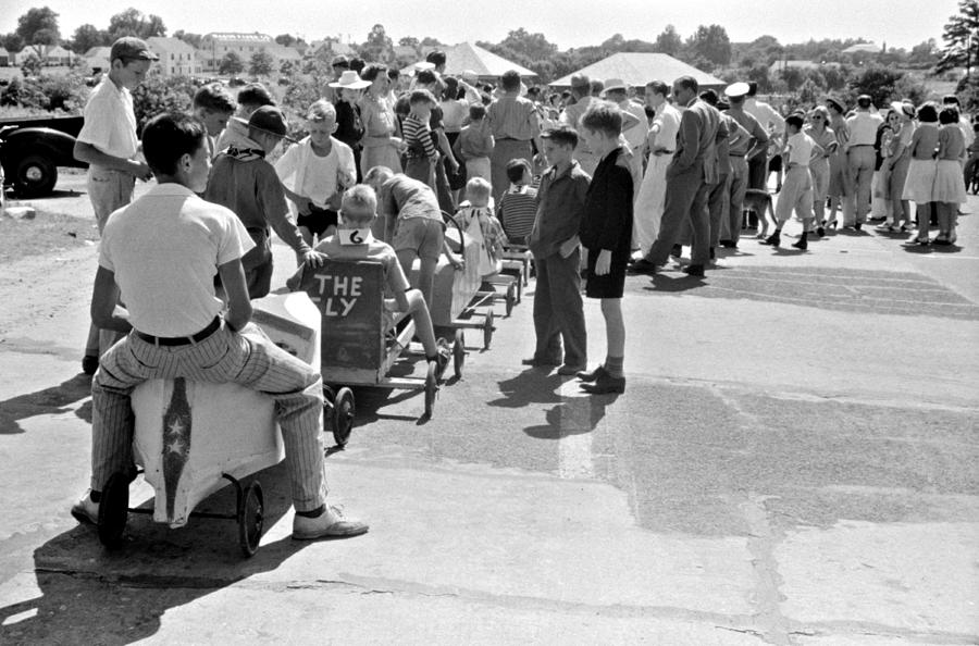 July 4th Soapbox Derby, 1940 #5 Photograph by Science Source