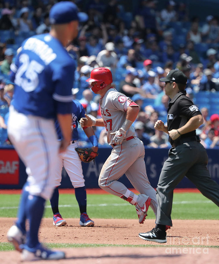 Los Angeles Angels Of Anaheim V Toronto 5 Photograph by Tom Szczerbowski Los Angeles Angels Of Anaheim V Toronto 5 Photograph by Tom Szczerbowski