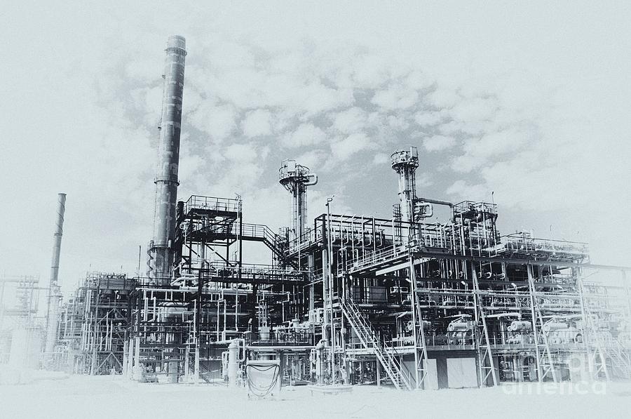 1300 Refinery Drawing Illustrations RoyaltyFree Vector Graphics  Clip  Art  iStock  Oil refinery drawing