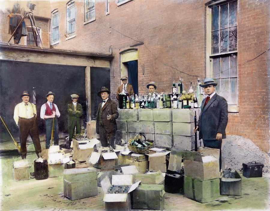 Prohibition, 1922 #4 Photograph by Granger
