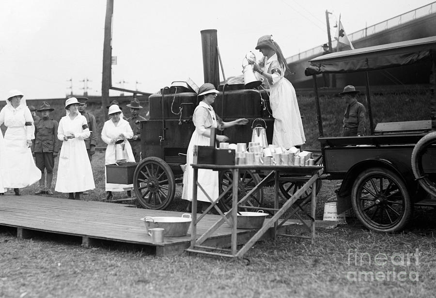 RED CROSS, c1918 #5 Photograph by Granger