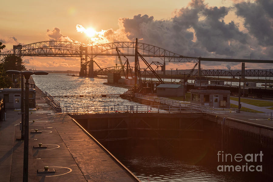 Device Photograph - Soo Locks #5 by Jim West/science Photo Library