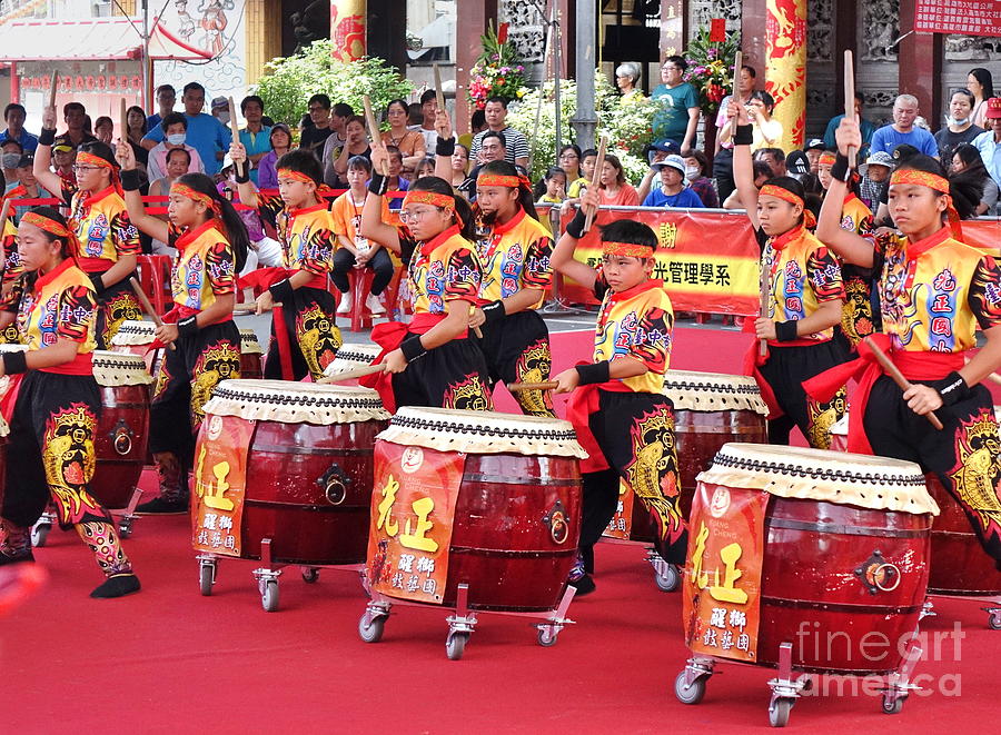 Taiwan Photograph - Taiwan Student Percussion Group by Yali Shi Taiwan Photograph - Taiwan Student Percussion Group by Yali Shi