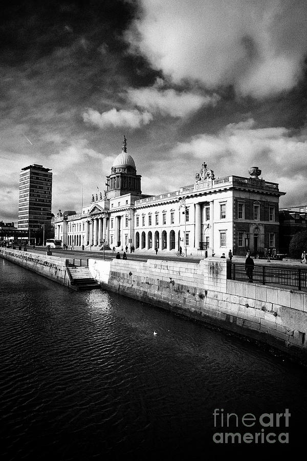 Landmark Photograph - The Custom House custom house quay Dublin republic of Ireland #5 by Joe Fox