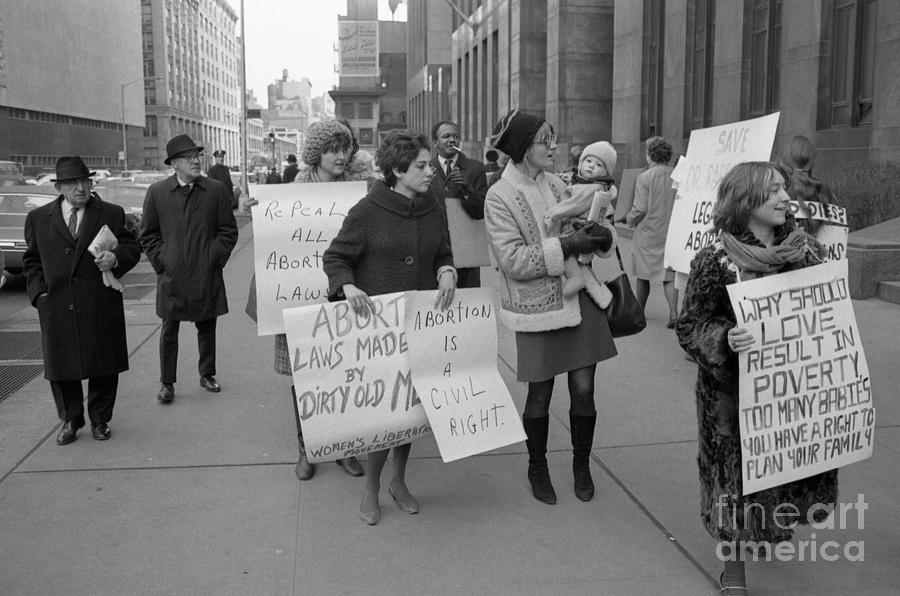 The Fight For Womens Reproductive Rights #5 Photograph by Bettmann