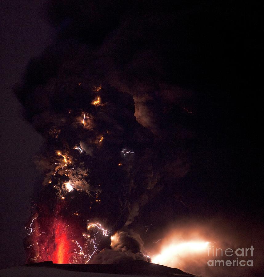 Volcanic Lightning #5 Photograph by Science Photo Library Volcanic Lightning #5 Photograph by Science Photo Library