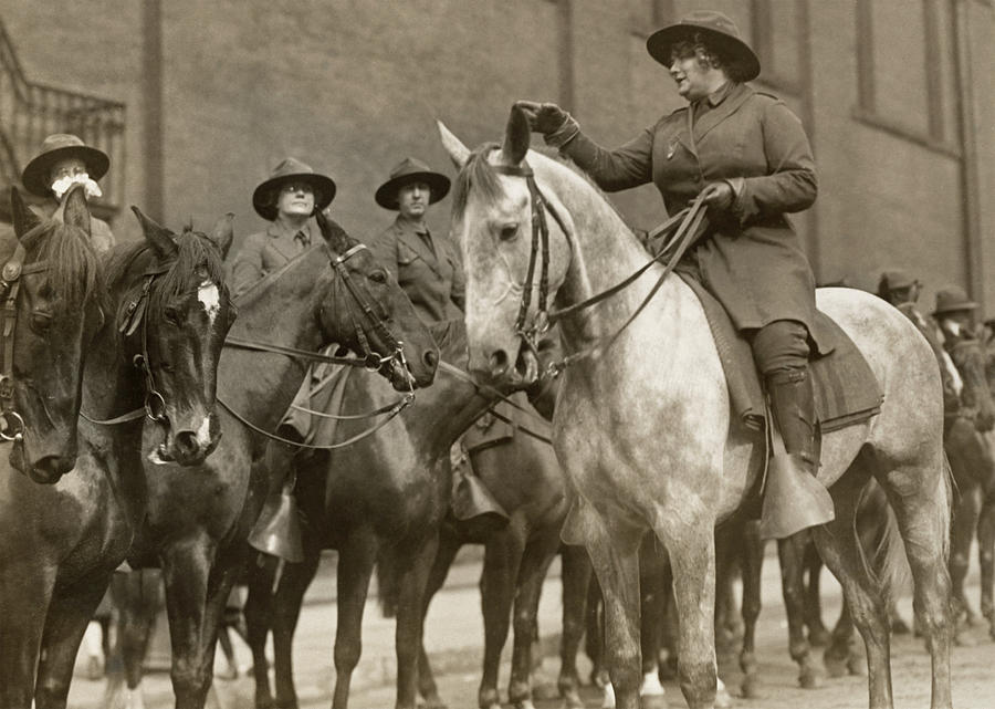 Wwi: Women, 1918 Photograph by Granger - Pixels