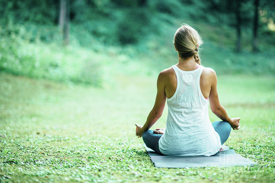 Yoga Lotus Position Photograph by Microgen Images/science Photo Library ...