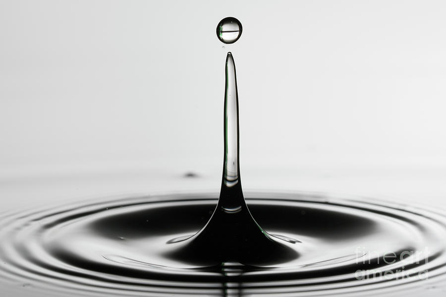 Water Drop Impact #57 Photograph by Wladimir Bulgar/science Photo Library