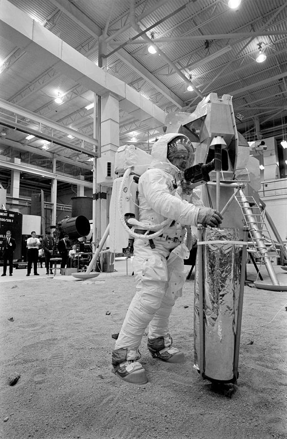 Apollo 11, Neil Armstrong Eva Training #6 Photograph by Science Source