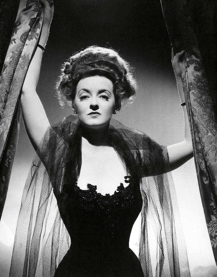 BETTE DAVIS in THE LITTLE FOXES -1941-. Photograph by Album
