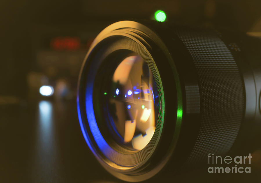 Dslr Camera Lens #6 Photograph by Wladimir Bulgar/science Photo Library