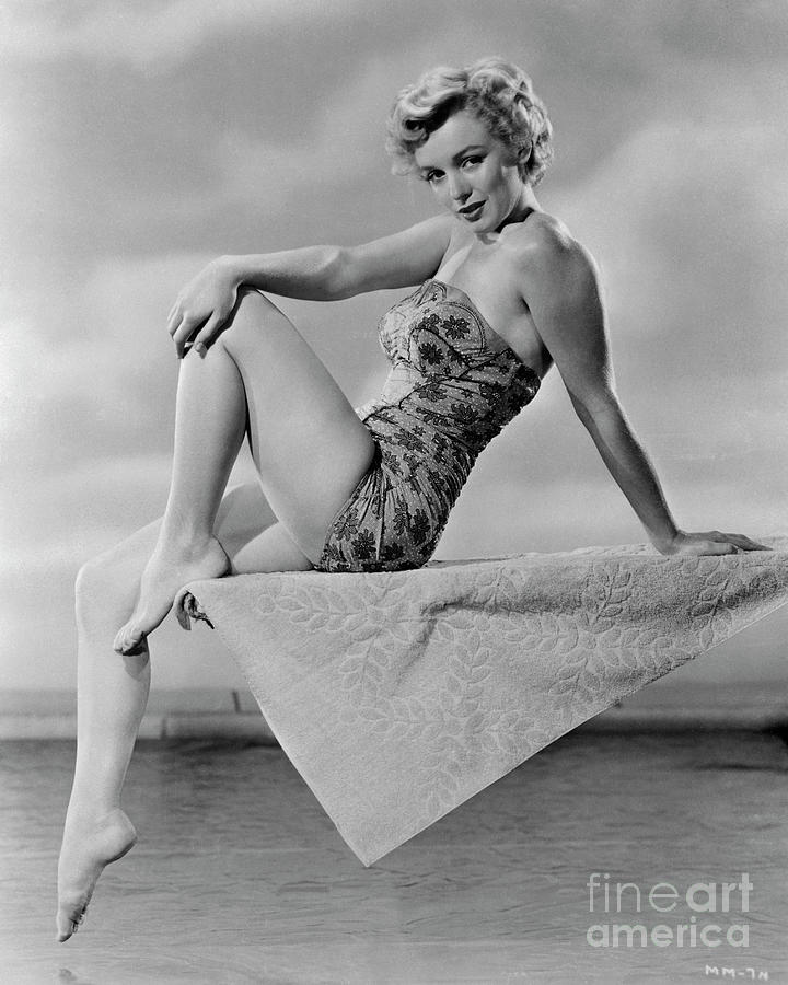 Marilyn Monroe #6 Photograph by Bettmann