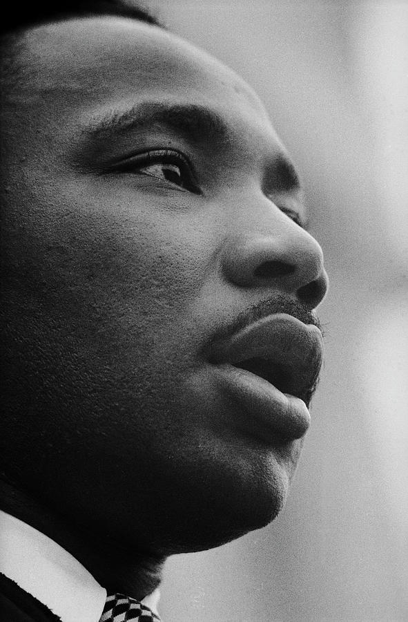 Martin Luther King Jr Photograph - Martin Luther King Jr. #6 by Paul Schutzer