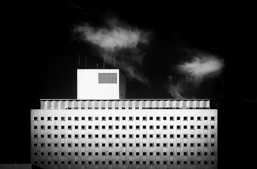 Architecture Photograph - 6 X 27 by Roberto Parola