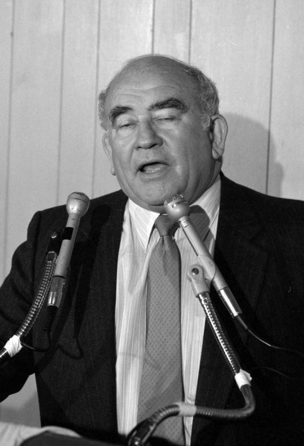 Ed Asner #60 Photograph by Mediapunch