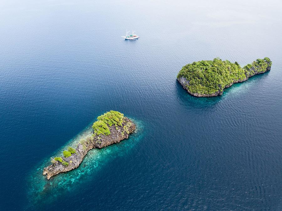 Nature Photograph - Beautiful Limestone Islands Rise #7 by Ethan Daniels