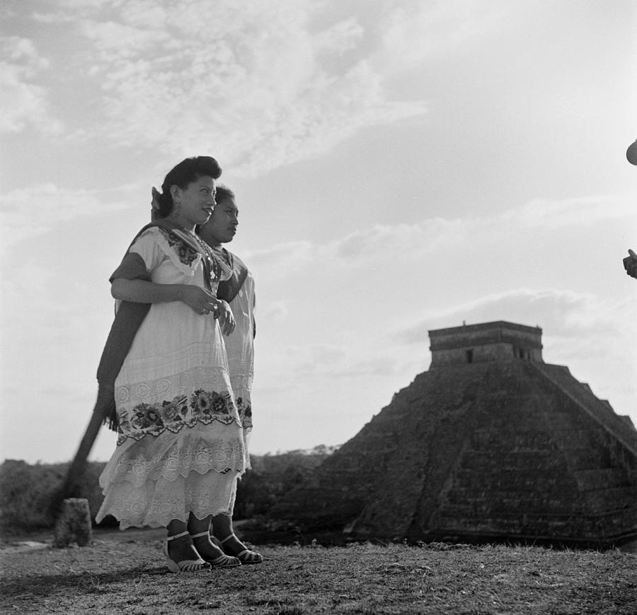 Mayan Photograph - Chichen Itza, Mexico #7 by Michael Ochs Archives