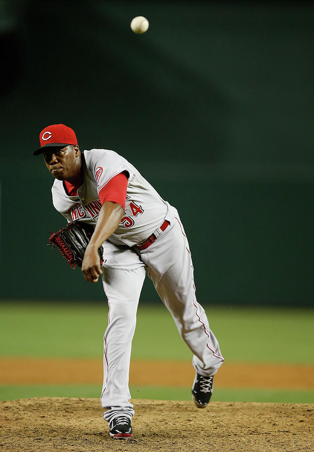 Cincinnati Reds V Arizona Diamondbacks Photograph by Christian Petersen Cincinnati Reds V Arizona Diamondbacks Photograph by Christian Petersen
