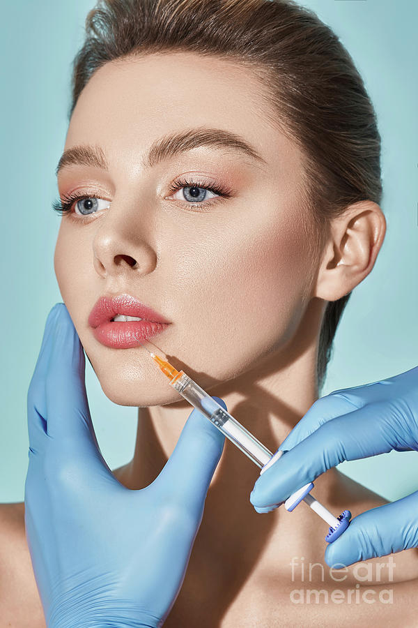 Lip Augmentation Procedure #7 Photograph by Peakstock / Science Photo Library