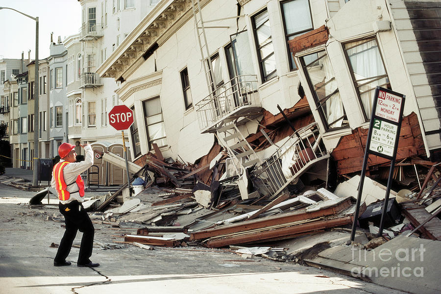 Loma Prieta Earthquake #7 Photograph by Peter Menzel/science Photo Library