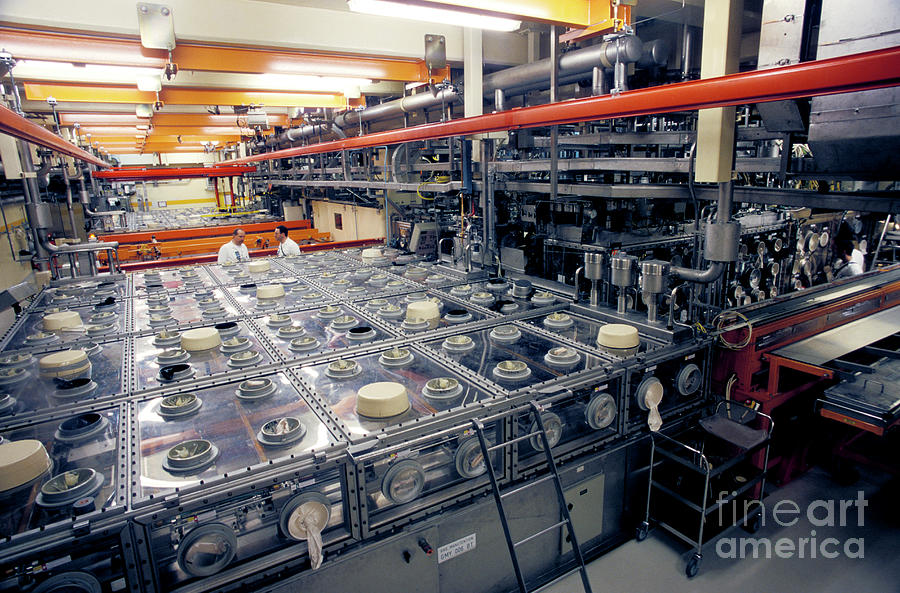 Nuclear Fuel Assembly Photograph by Patrick Landmann/science Photo