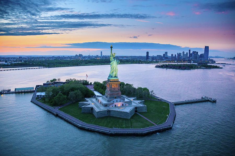 Statue Of Liberty, Nyc Digital Art by Antonino Bartuccio - Fine Art America