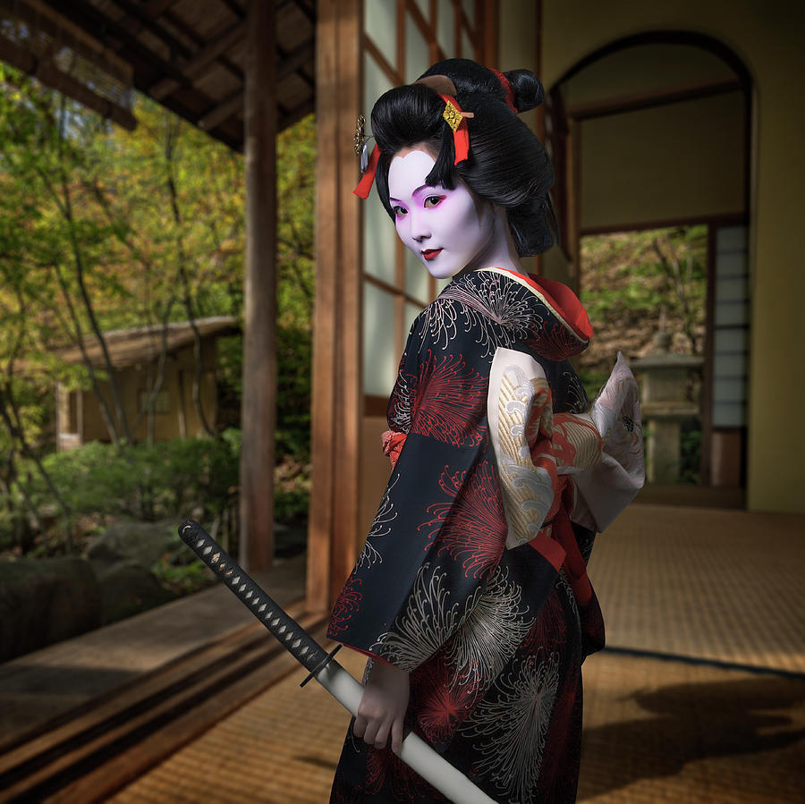 Japanese Geisha Photograph by Bob Nardi