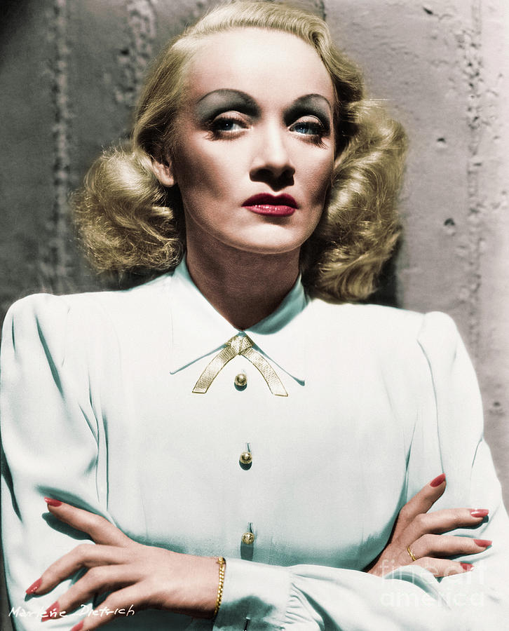 Marlene Dietrich #8 Photograph by Bettmann