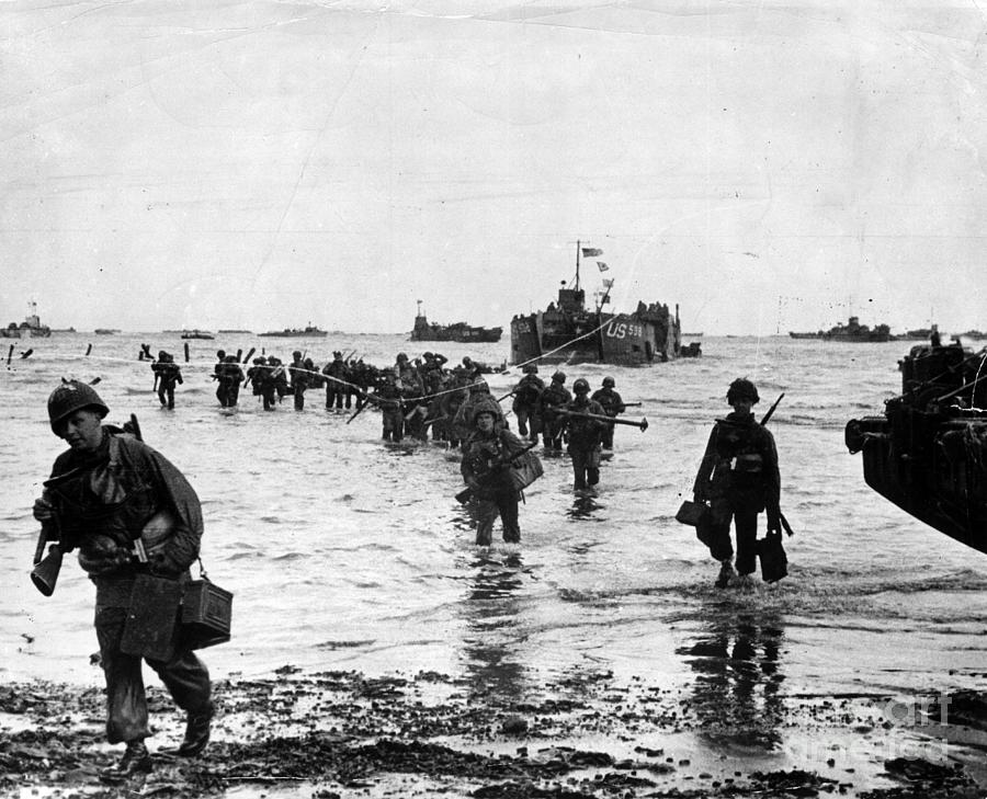 Debarking In Normandy On June 6, 1944 Photograph by 