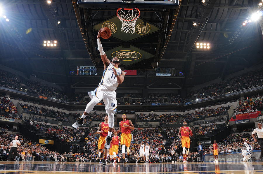 Memphis Grizzlies V Indiana Pacers Photograph by Ron Hoskins