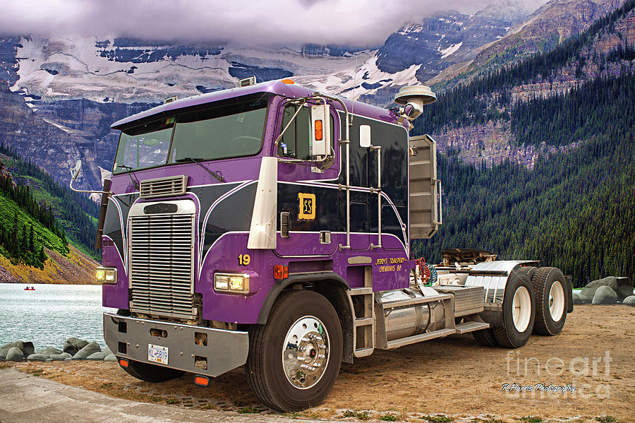91 Freightliner Cabover Photograph by Randy Harris