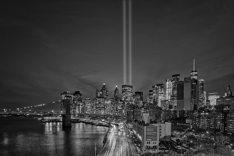 Brooklyn Bridge Photograph - 911 Tribute In Light In NYC BW by Susan Candelario