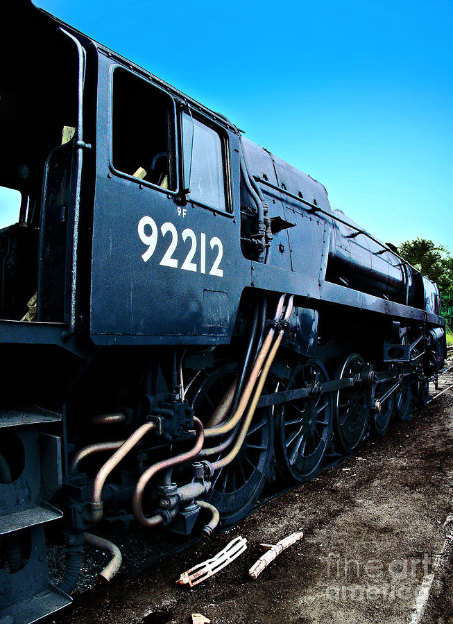 9F Photograph by Richard Denyer
