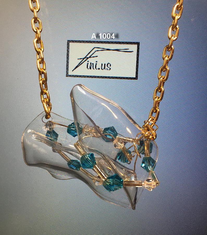 A 1004 Wire Wrapped Pendant by Mary Russell A 1004 Wire Wrapped Pendant by Mary Russell
