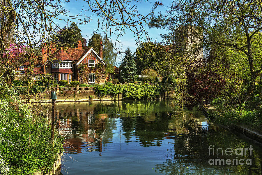 A Backwater At Goring on Thames Photograph by Ian Lewis - Pixels